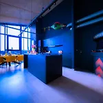 Capsule Penthouse Centre Mons