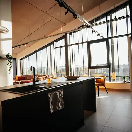 Capsule Penthouse Centre Mons