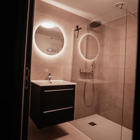 Capsule Penthouse Centre