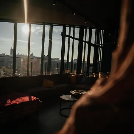 Capsule Penthouse Centre *