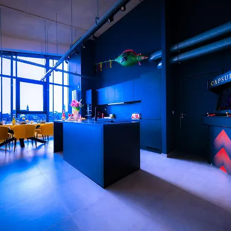 Capsule Penthouse Centre Mons (Bergen)