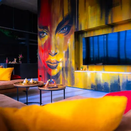 Apartamento Capsule Penthouse Centre Mons