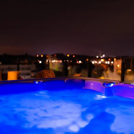 Capsule Penthouse Centre Daire *